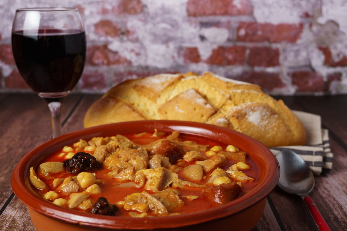 clay casserole with ,Madrid-style stewed tripe,typical spanish food